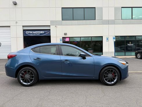 Used 2017 MAZDA MAZDA3 Sport w/ Preferred Equipment Package image 3