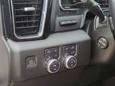 Certified 2023 GMC Sierra 1500 Denali Ultimate image 18