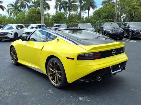 Used 2023 Nissan Z w/ Floor Mat Package (L93) RWD image 12