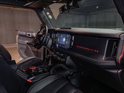 Used 2025 Ford Bronco Raptor AWD/4WD image 17