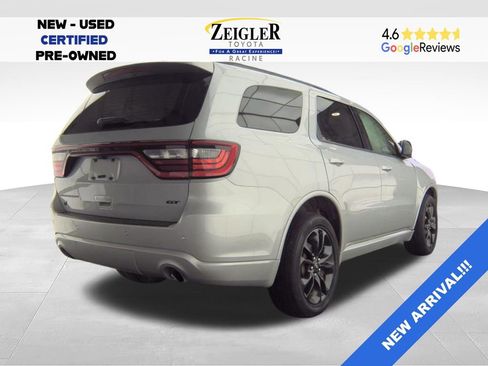 Used 2023 Dodge Durango GT w/ Blacktop Package AWD/4WD image 4