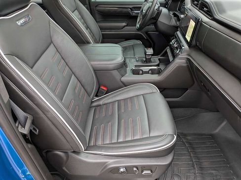 Used 2023 GMC Sierra 1500 AT4X image 18