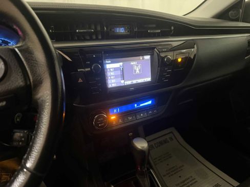 Used 2016 Toyota Corolla S FWD image 34