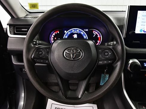 Used 2023 Toyota RAV4 LE AWD/4WD image 16
