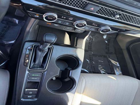 Used 2022 Honda Civic EX image 28