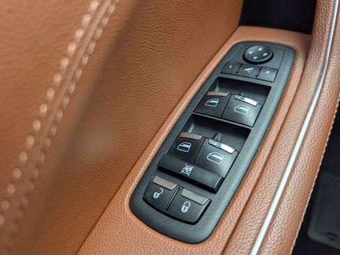 Used 2022 Maserati Levante GT AWD/4WD image 40