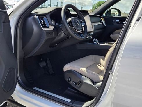 New 2026 Volvo XC60 B5 Plus AWD/4WD image 14