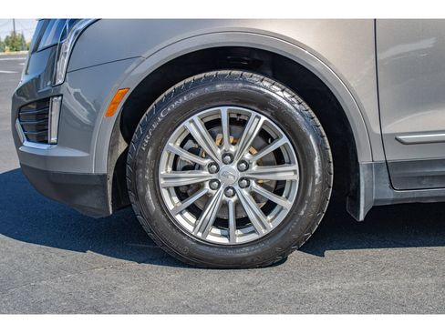 Used 2019 Cadillac XT5 Luxury AWD/4WD image 5