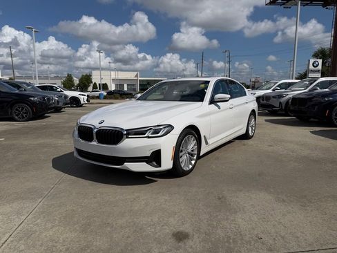Certified 2023 BMW 530i w/ Convenience Package RWD image 1