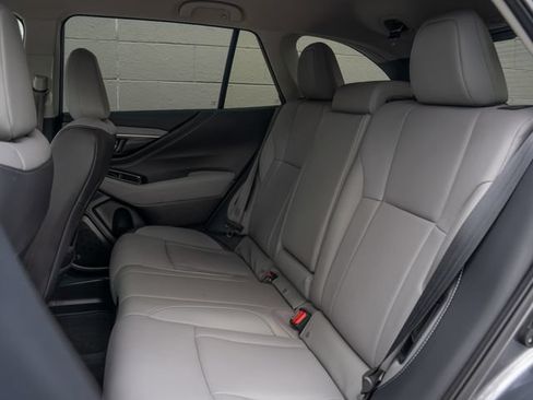 Used 2024 Subaru Outback Limited AWD/4WD image 18