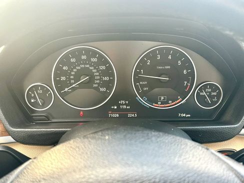 Used 2017 BMW 320i xDrive Sedan AWD/4WD image 29