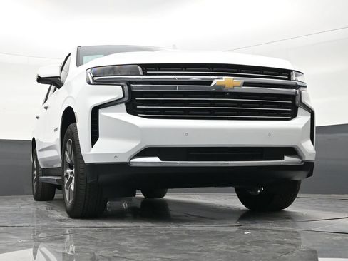 Used 2024 Chevrolet Tahoe LT w/ LT Signature Package RWD image 26