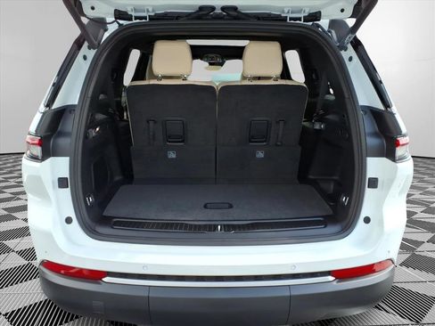 New 2026 Jeep Grand Cherokee L Limited w/ Trailer Tow Package AWD/4WD image 7