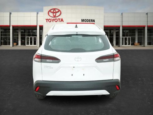New 2026 Toyota Corolla Cross L image 18