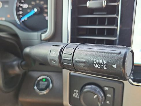 Used 2022 Ford F350 King Ranch w/ King Ranch Ultimate Package AWD/4WD image 24