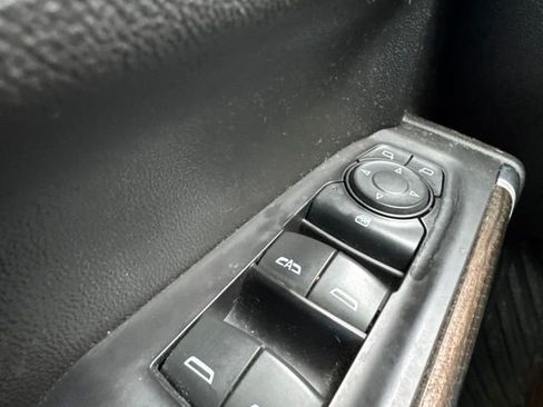 Used 2021 Chevrolet Silverado 1500 LT Trail Boss AWD/4WD image 23