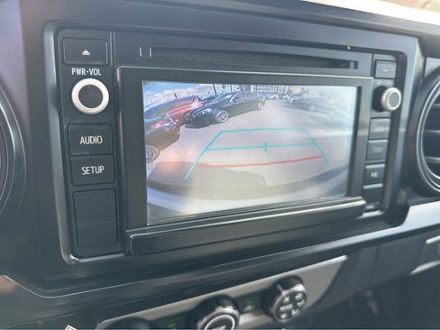 Used 2019 Toyota Tacoma SR image 6