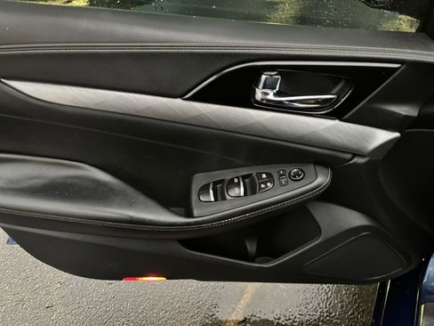 Used 2017 Nissan Maxima 3.5 SL image 11