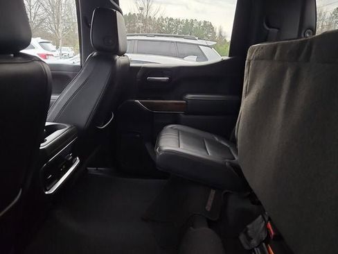 Used 2022 Chevrolet Silverado 1500 High Country w/ Technology Package image 34