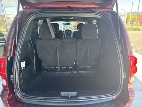 Used 2017 Dodge Grand Caravan SE FWD image 54