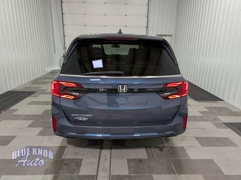 Used 2026 Honda Odyssey EX-L image 3