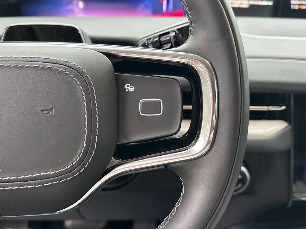 New 2027 Lincoln Navigator Premiere AWD/4WD image 9