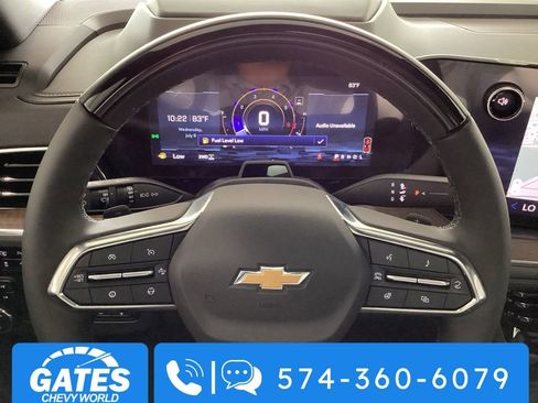 New 2025 Chevrolet Suburban High Country image 15