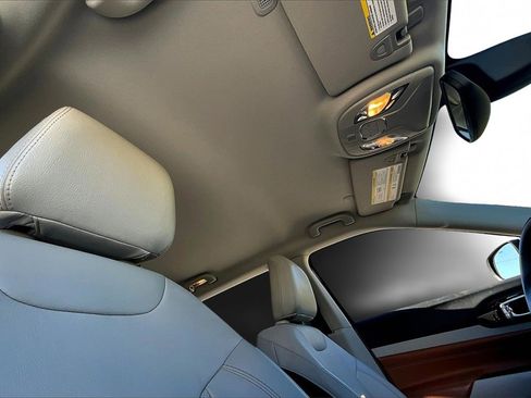 Used 2022 Jeep Compass Limited image 22