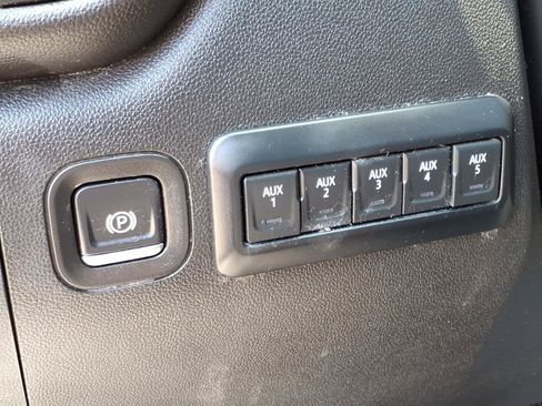 Used 2026 Chevrolet Silverado 2500 W/T w/ WT Convenience Package AWD/4WD image 14
