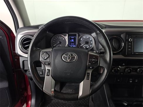 Used 2018 Toyota Tacoma SR5 image 11