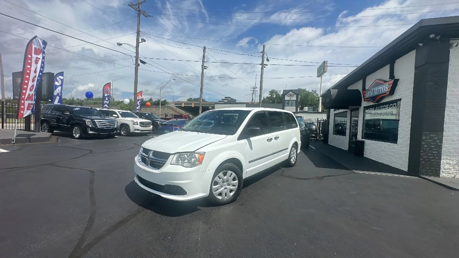Used 2014 Dodge Grand Caravan American Value Package FWD image 3