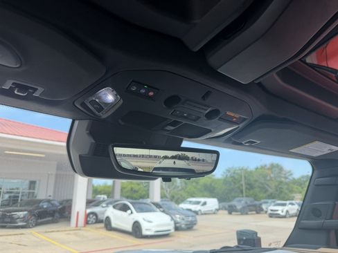 Used 2024 GMC Hummer EV 3X w/ LPO, Illumination Package AWD/4WD image 14