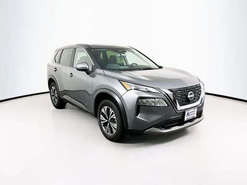 Used 2023 Nissan Rogue SV image 1