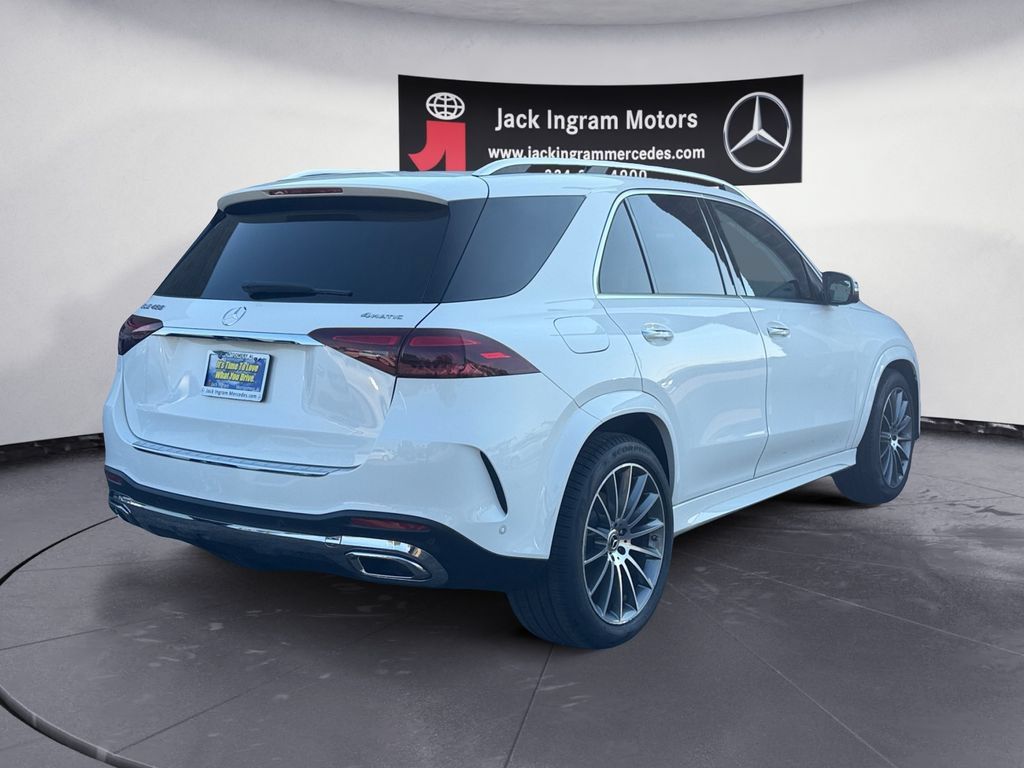 Used 2024 Mercedes-Benz GLE 450 4MATIC image 5