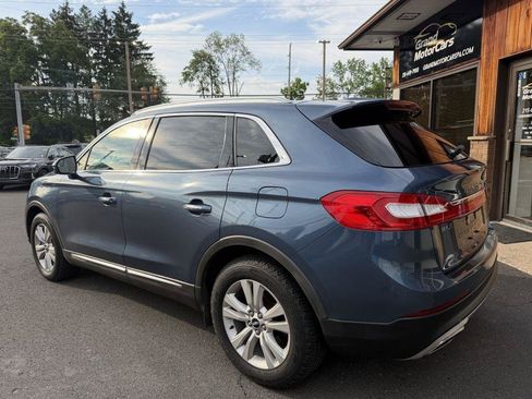 Used 2018 Lincoln MKX Premiere FWD image 3