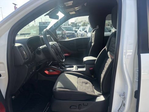 Used 2026 Nissan Frontier PRO-4X AWD/4WD image 27