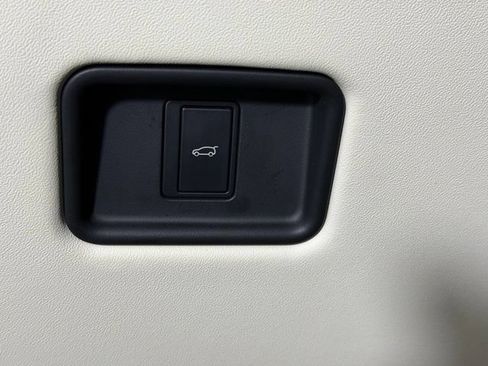 Used 2023 Land Rover Range Rover SE AWD/4WD image 29