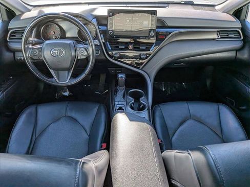 Used 2021 Toyota Camry XSE image 17