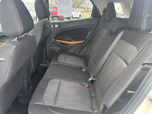 Used 2021 Ford EcoSport SE w/ SE Convenience Package image 7