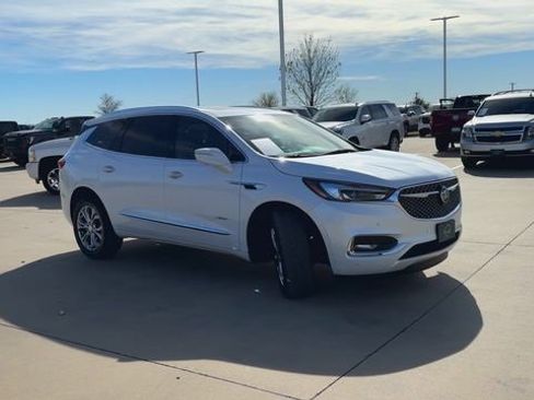 Certified 2021 Buick Enclave Avenir image 2