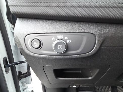 New 2026 Chevrolet TrailBlazer LT w/ Convenience Package FWD image 20