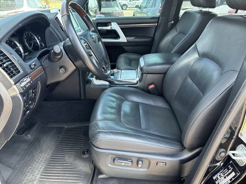 Used 2021 Toyota Land Cruiser Heritage Edition AWD/4WD image 10