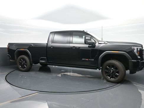 Used 2024 GMC Sierra 3500 AT4 w/ Technology Package image 3