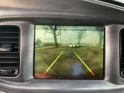 Used 2017 Dodge Charger R/T image 23