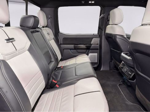 Used 2023 Ford F150 Lightning Platinum image 22