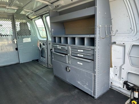 Used 2014 Ford E-250 and Econoline 250 w/ Power Group image 22