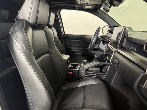 Used 2025 Toyota 4Runner TRD Off-Road Premium w/ Tow Technology Package AWD/4WD image 31