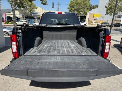 Used 2021 Ford F250 XLT w/ XLT Premium Package AWD/4WD image 17