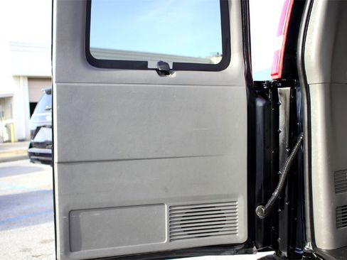 Used 2017 Chevrolet Express 2500 LT w/ LT Preferred Equipment Group image 37