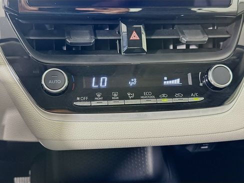 Certified 2025 Toyota Corolla LE FWD image 16